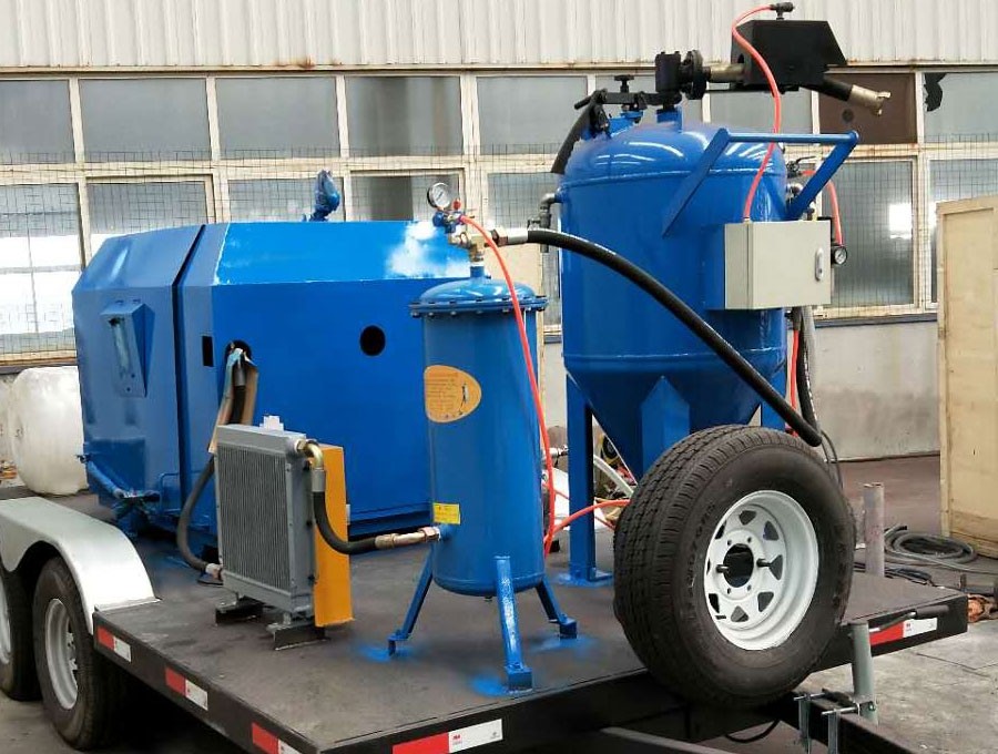 Vehicle-mounted sandblasting machine trailer type